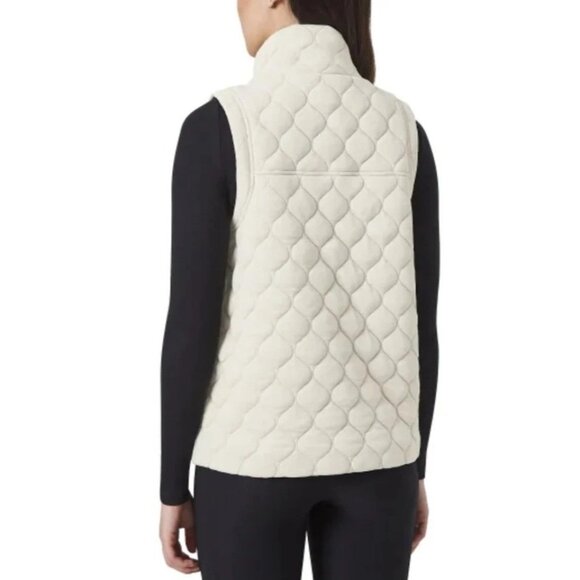 Ladies Quilted Vest Women's XL Kirkland Signature Stretch Fabric Beige N0011 - Picture 2 of 9